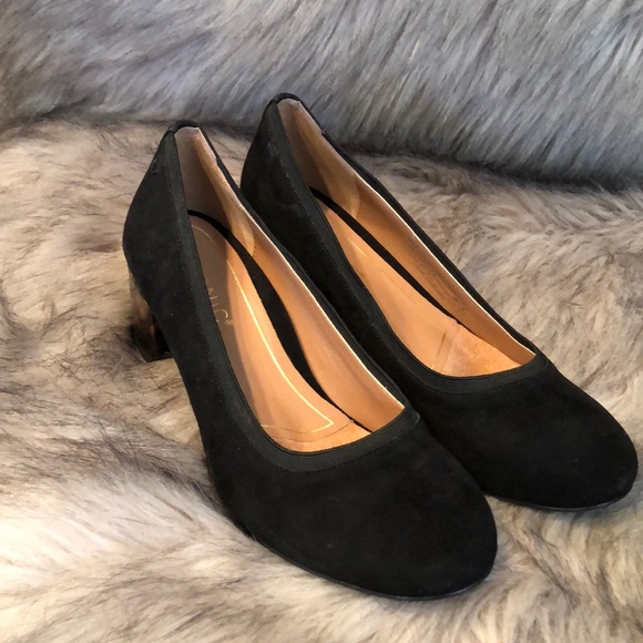 Vionic Shoes - Price Firm Vionic shoes 🌹🌹🌹